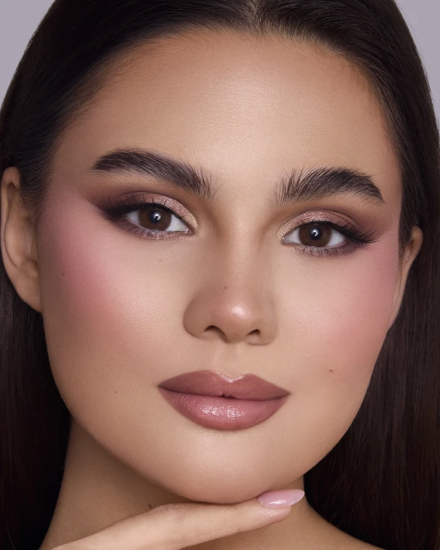 أنستازيا عدسات لاصقة يومية دورادو